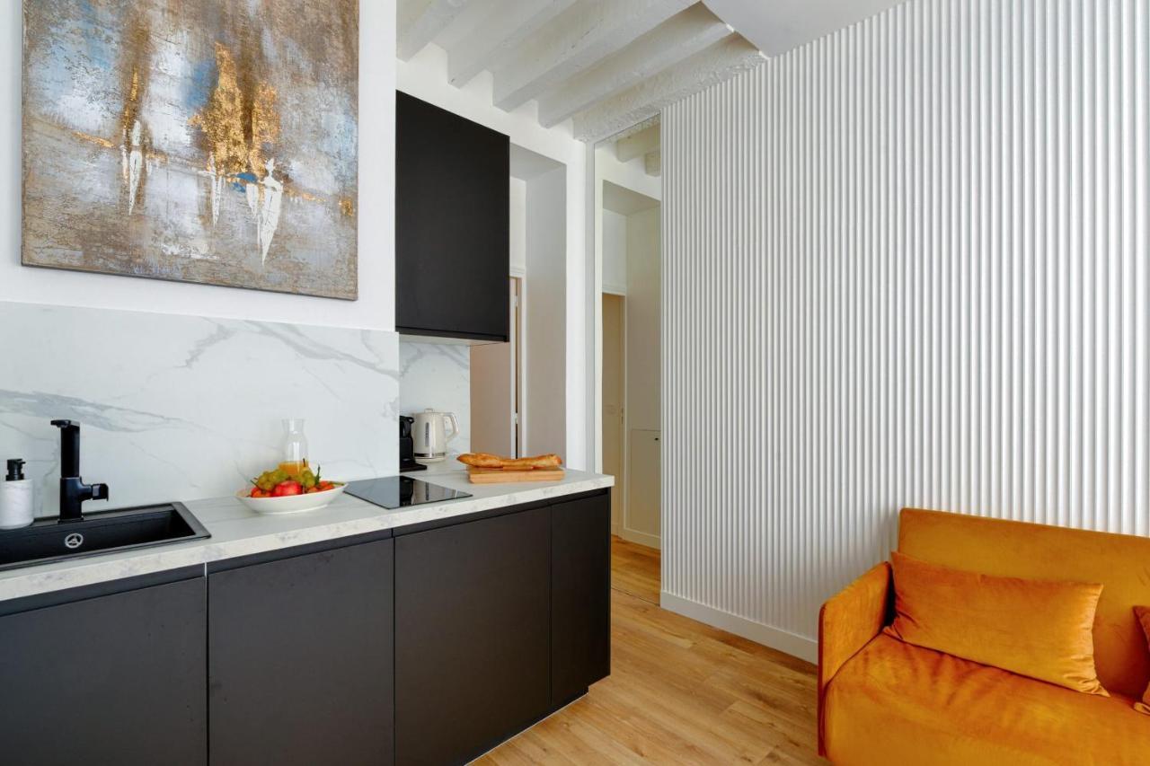 Appartement Design Ile St Louis - Welkeys Paris Luaran gambar