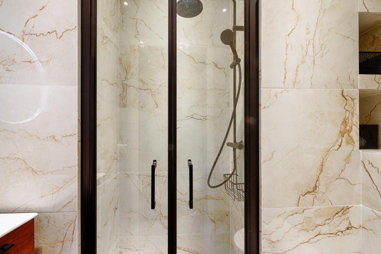 Appartement Design Ile St Louis - Welkeys Paris Luaran gambar